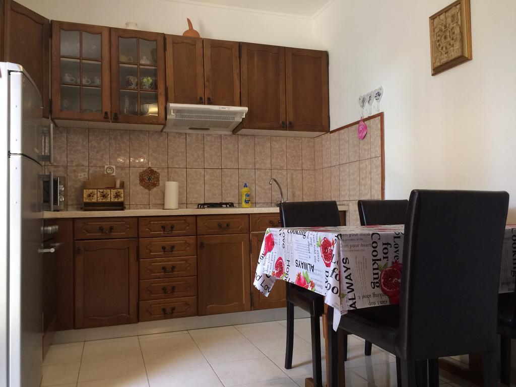 Apartmani Luiza Крес Екстериор снимка